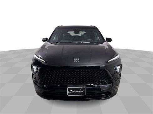 Used 2025 Buick Enclave Sport Touring image 3