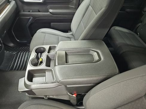Used 2023 Chevrolet Silverado 1500 LT AWD/4WD image 15