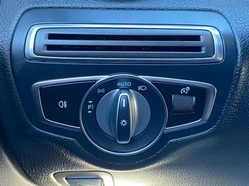 Used 2021 Mercedes-Benz C 300 4MATIC Sedan image 47