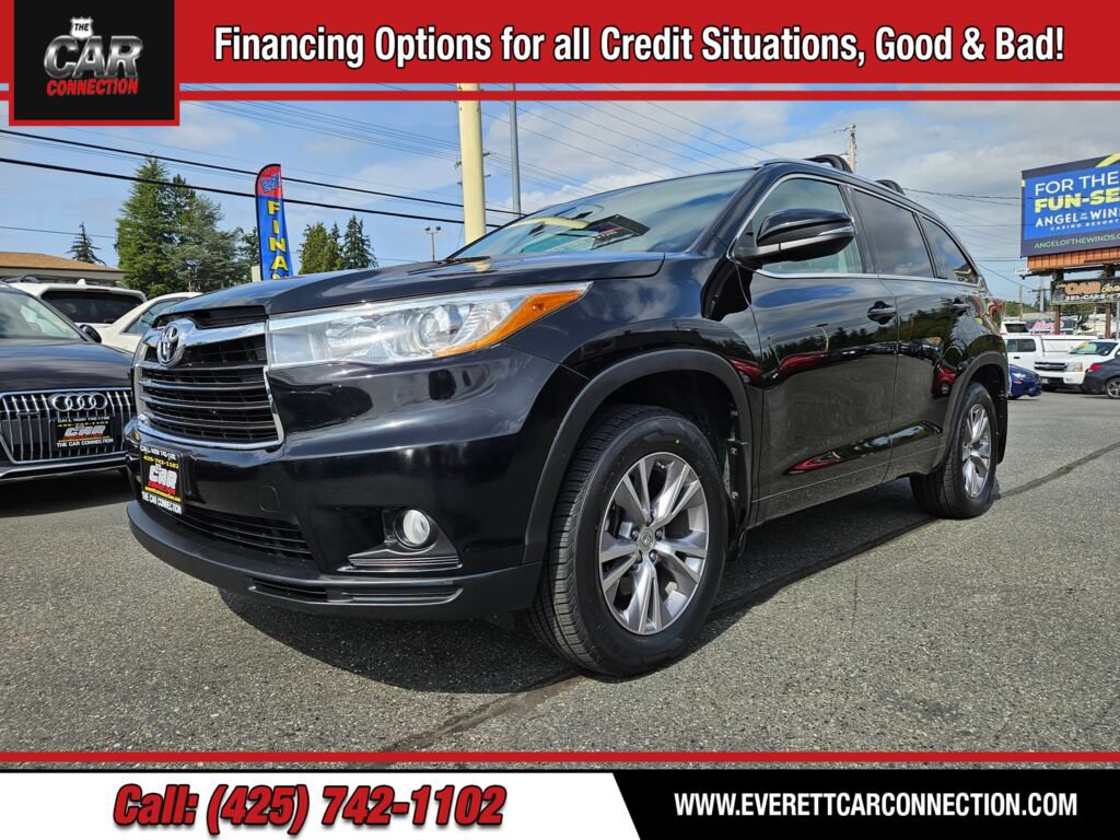 Used 2015 Toyota Highlander XLE AWD/4WD image 1