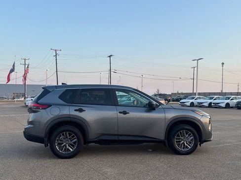 Certified 2024 Nissan Rogue S FWD image 26