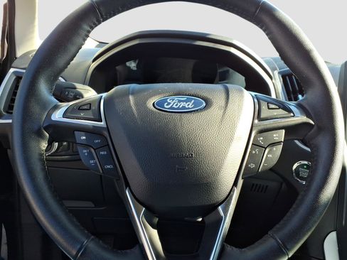 Used 2023 Ford Edge SEL image 20