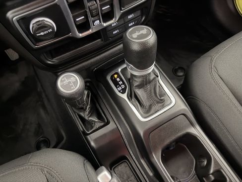 Used 2023 Jeep Wrangler Unlimited w/ Cold Weather Group AWD/4WD image 37