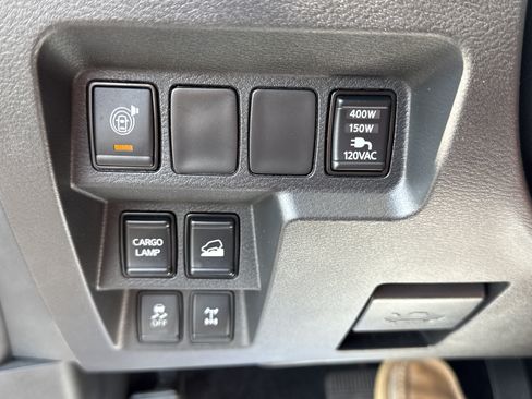 Certified 2024 Nissan Frontier PRO-4X w/ Pro Premium Package AWD/4WD image 9