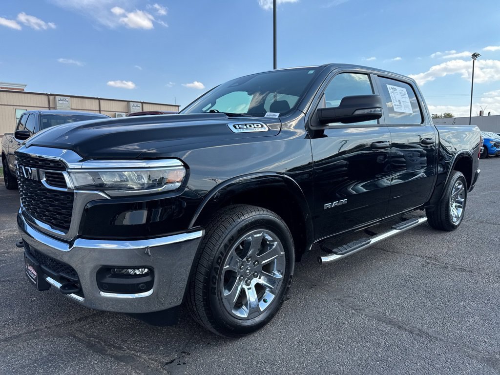 Used 2026 RAM 1500 Lone Star AWD/4WD image 3