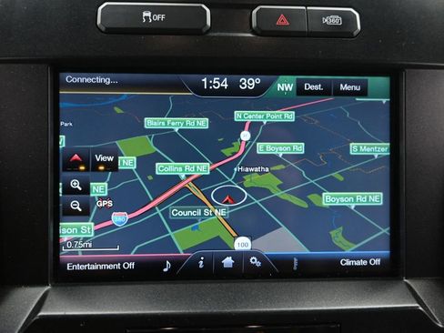 Used 2015 Ford F150 Platinum w/ Equipment Group 701A Luxury image 15