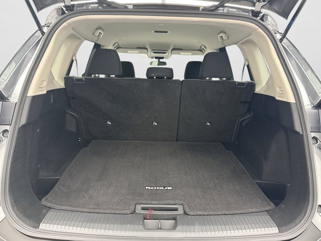 Used 2023 Nissan Rogue SV AWD/4WD image 19