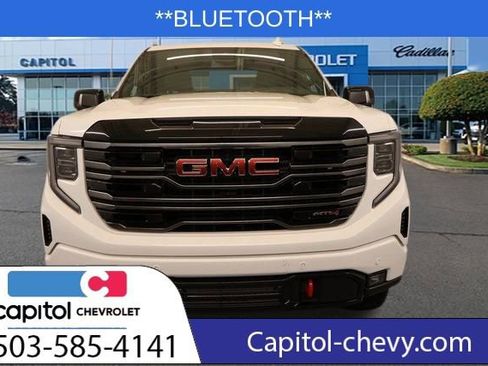 Used 2025 GMC Sierra 1500 AT4 image 9