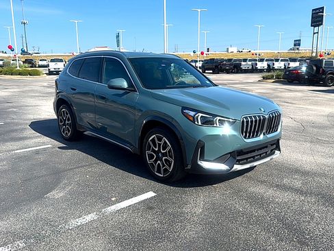 Used 2025 BMW X1 xDrive28i w/ Technology Package AWD/4WD image 3