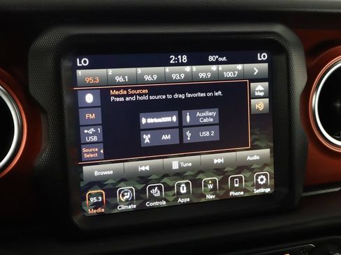 Used 2022 Jeep Gladiator Rubicon w/ LED Lighting Group AWD/4WD image 30