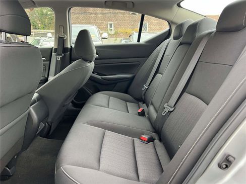 Certified 2021 Nissan Altima 2.5 SV w/ SV Premium Package image 18