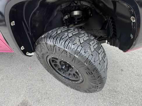 Used 2016 Toyota Tacoma SR5 w/ SR5 Appearance Package (SN) RWD image 23