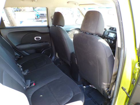Used 2019 Kia Soul FWD image 24