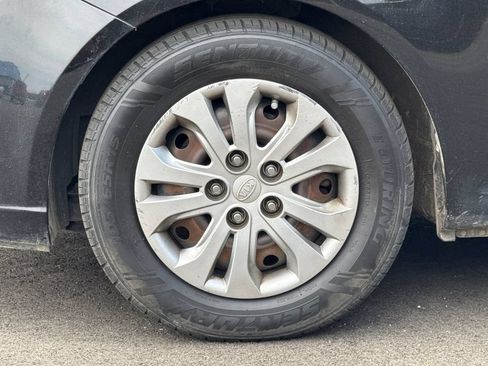 Used 2011 Kia Forte EX FWD image 23