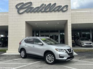 Used 2019 Nissan Rogue SV image 1