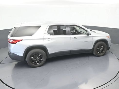 Used 2020 Chevrolet Traverse LS FWD image 48