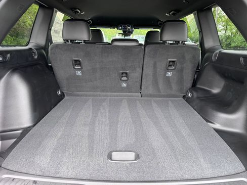 New 2025 Jeep Grand Cherokee Limited w/ Trailer Tow Package image 28