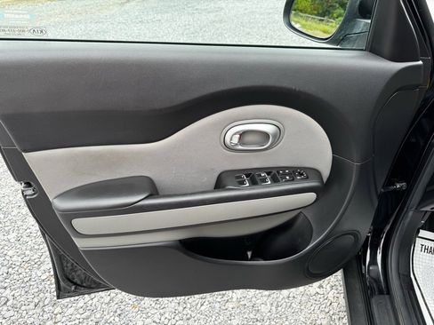 Used 2017 Kia Soul Base w/ Convenience Package image 15