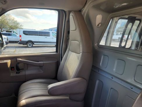 Used 2021 Chevrolet Express 2500 w/ Safety Package RWD image 5
