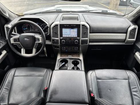 Used 2017 Ford F250 Lariat w/ Lariat Value Package AWD/4WD image 13