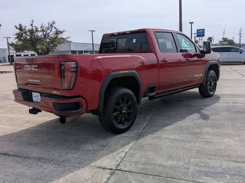 Used 2024 GMC Sierra 2500 AT4 w/ AT4 Preferred Package AWD/4WD image 5