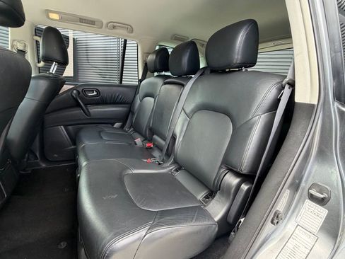 Used 2023 Nissan Armada SL image 11