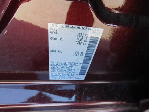 Used 2025 Nissan Altima 2.5 SV image 8