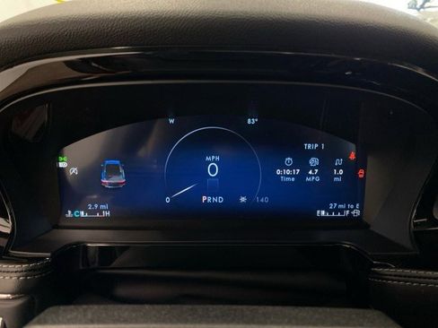 New 2025 Lincoln Corsair Reserve w/ Equipment Group 202A image 21