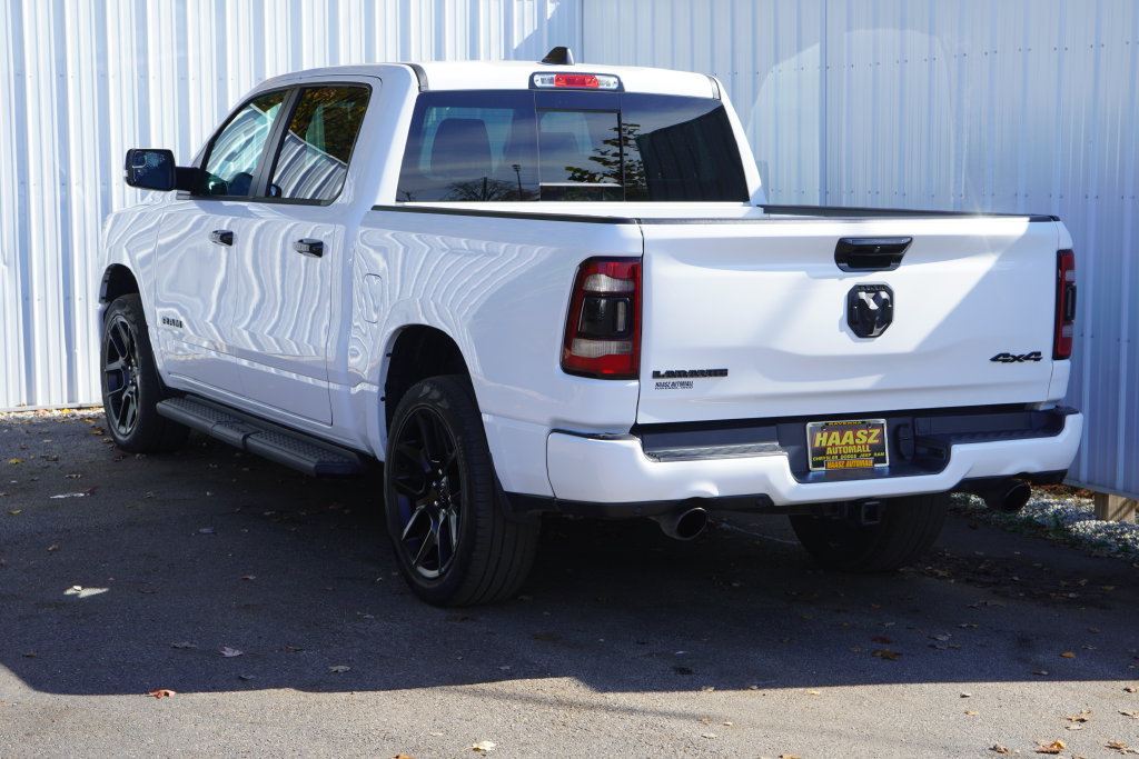 Used 2024 RAM 1500 Laramie AWD/4WD image 4
