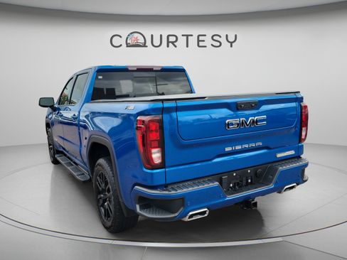 Used 2023 GMC Sierra 1500 Elevation w/ Elevation Premium Package AWD/4WD image 2