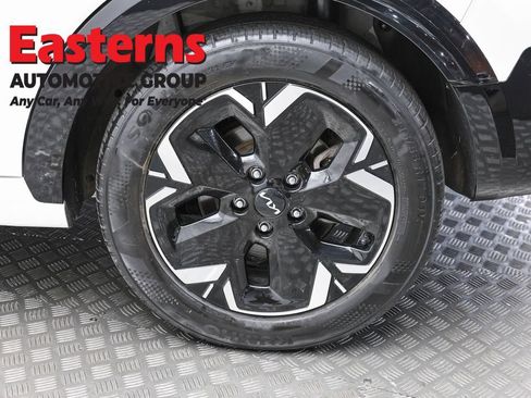 Used 2023 Kia Niro Wind w/ Wind Preserve Package FWD image 8