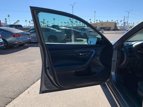 Used 2015 Nissan Altima 2.5 S w/ Power Driver Seat Package FWD image 9