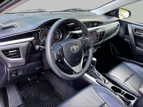 Used 2015 Toyota Corolla LE Premium FWD image 17