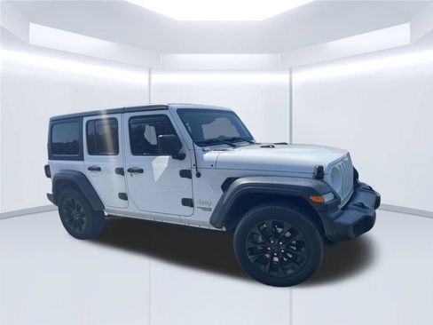 Used 2018 Jeep Wrangler Unlimited Sport S AWD/4WD image 2