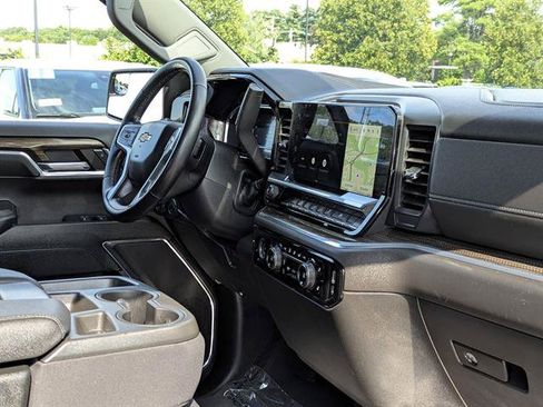 Certified 2023 Chevrolet Silverado 1500 LT AWD/4WD image 52