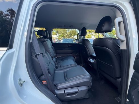 Certified 2026 Nissan Armada SV RWD image 17