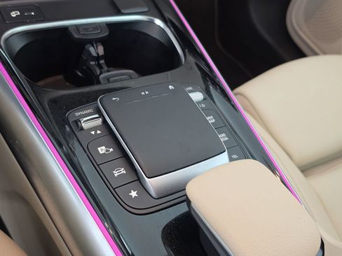 Used 2022 Mercedes-Benz GLA 250 image 20