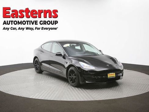 Used 2023 Tesla Model 3 Standard Range image 49