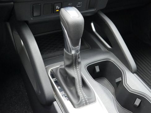 Certified 2022 Nissan Frontier SV w/ Technology Package image 14