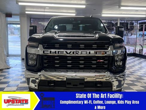 Used 2022 Chevrolet Silverado 2500 LT w/ Z71 Off-Road Package image 3