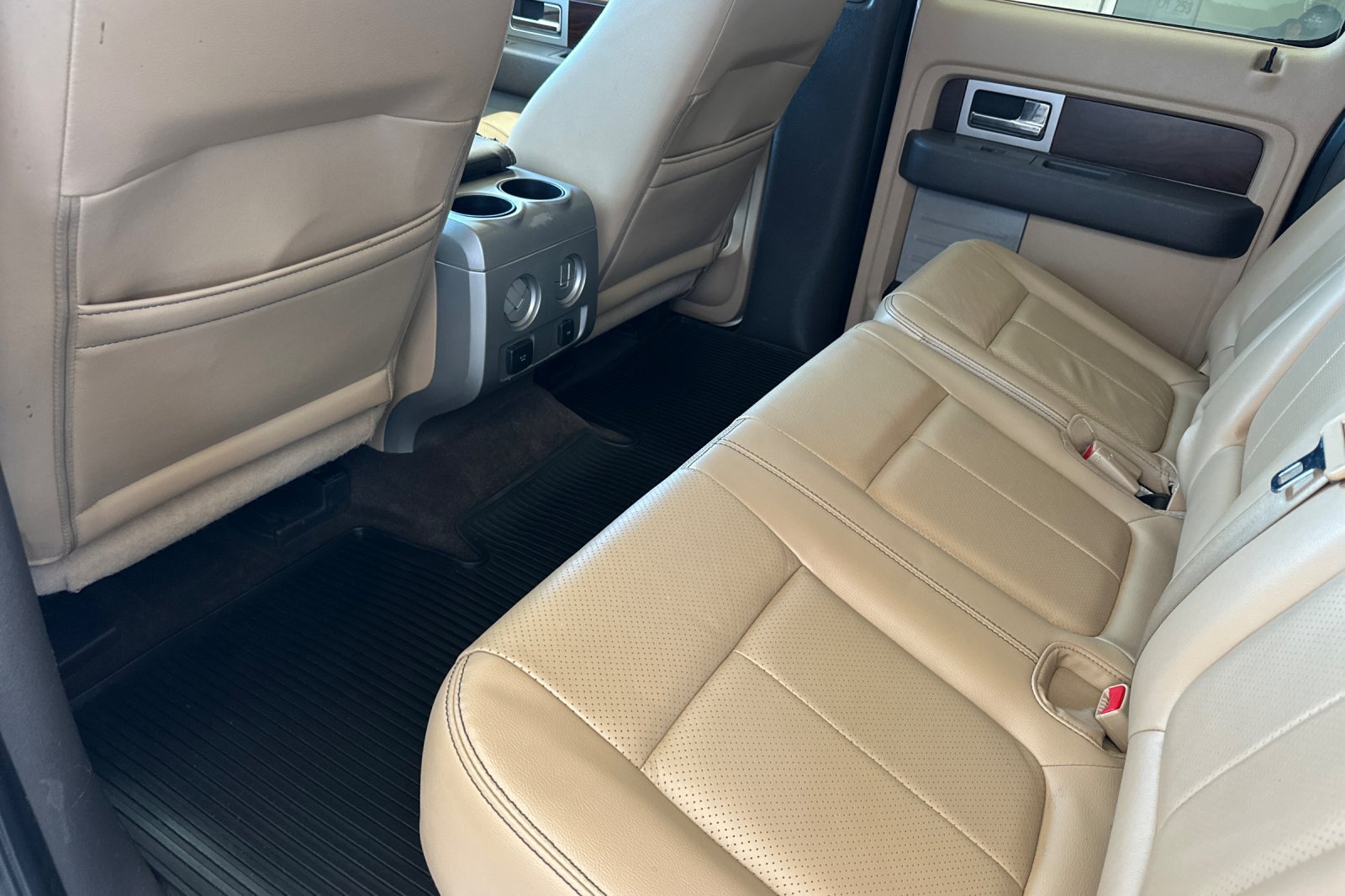 Used 2012 Ford F150 Lariat w/ Lariat Plus Pkg AWD/4WD image 11