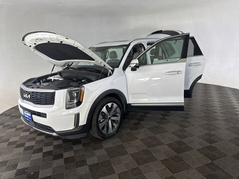 Used 2022 Kia Telluride S AWD/4WD image 13