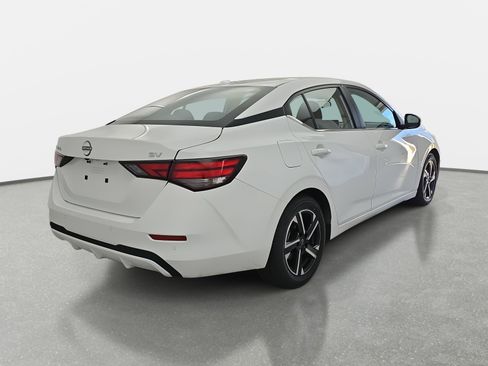 Used 2024 Nissan Sentra SV image 5