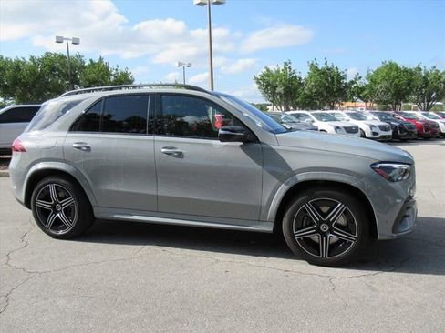 Used 2024 Mercedes-Benz GLE 450 4MATIC image 2