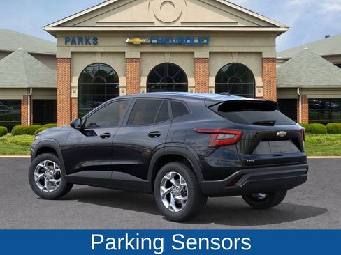 New 2026 Chevrolet Trax LS image 4