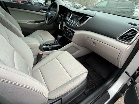 Used 2017 Hyundai Tucson SE image 33