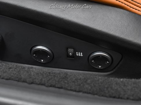 Used 2016 Ferrari California T RWD image 21