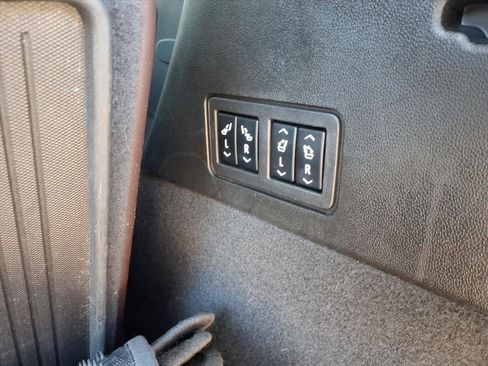 Certified 2021 Cadillac XT6 Premium Luxury image 15