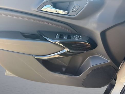 New 2026 Chevrolet Trax RS w/ Sunroof Package FWD image 24