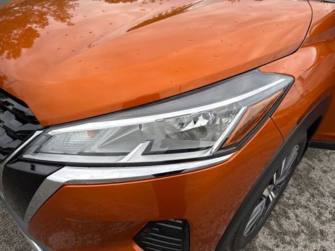 Used 2024 Nissan Kicks SV w/ Interior Electronics Package FWD image 44